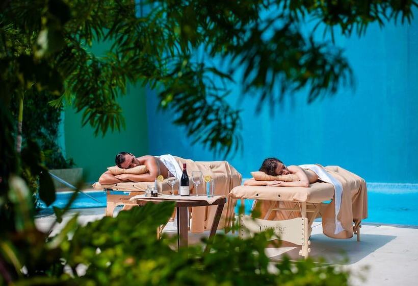 בית מלון כפרי Villa Armonia Luxury Suites