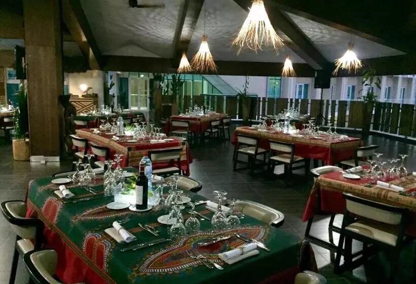 Pefaco Hotel Maya Maya