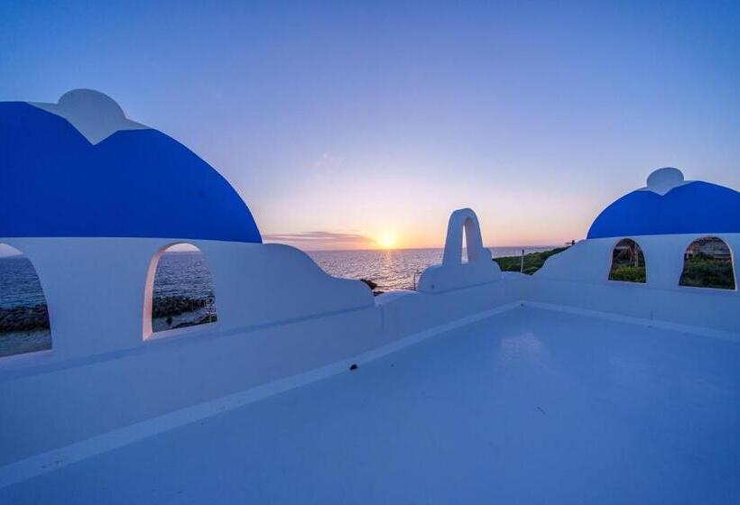 استراحتگاه Crystal Villa Ikema