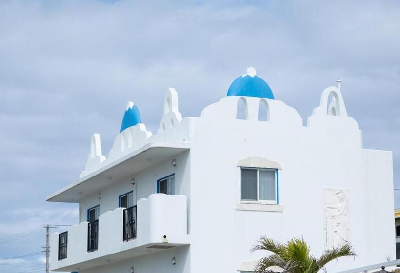 استراحتگاه Crystal Villa Ikema