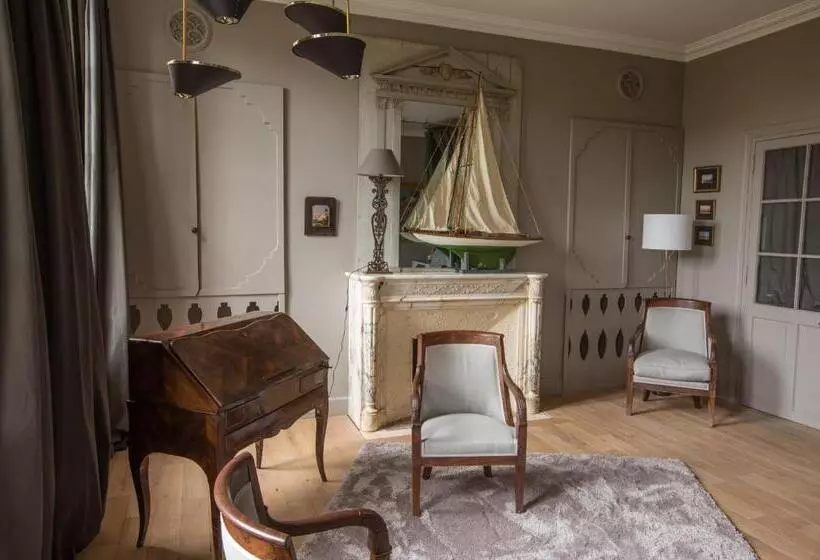 Bed and Breakfast La Divine Comédie Suites Deluxe