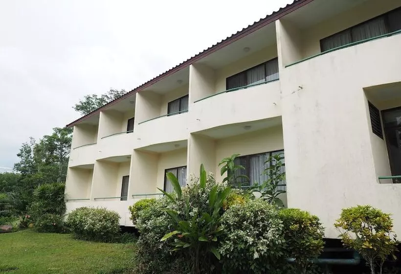 هتل Cabbages & Condoms Inn Krabi
