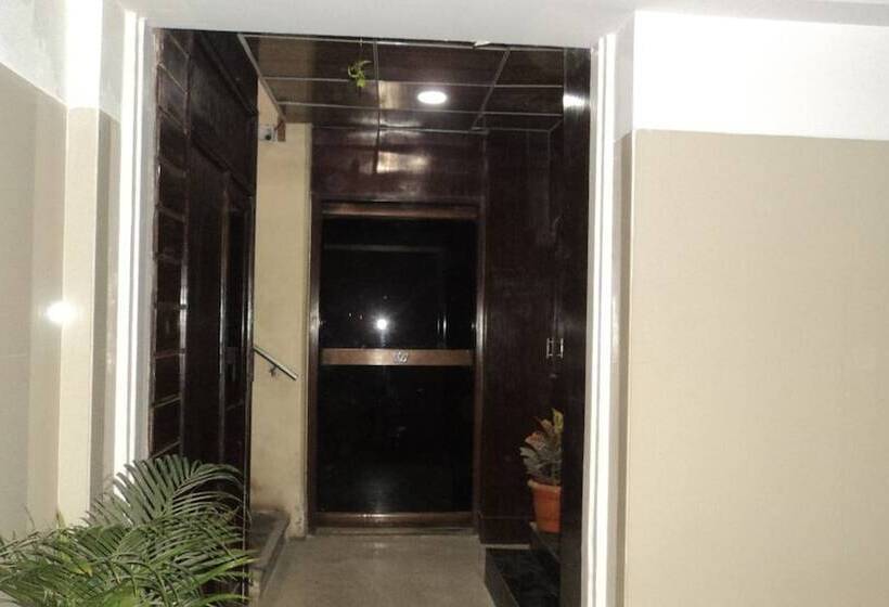 Hotel Celeste Colaba