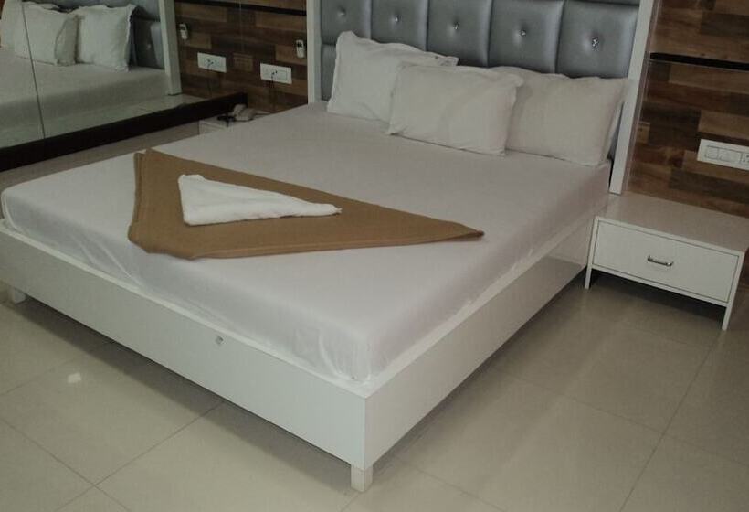 Hotel Celeste Colaba