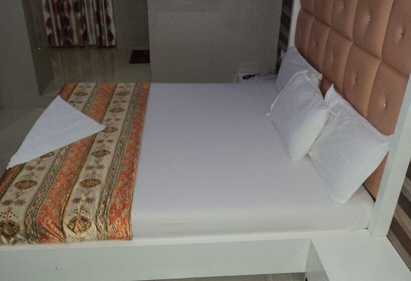 Hotel Celeste Colaba