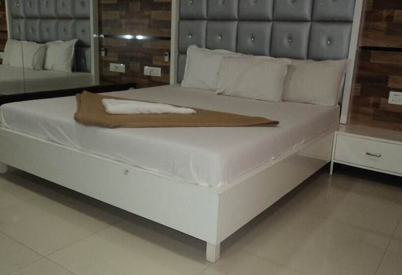 Hotel Celeste Colaba