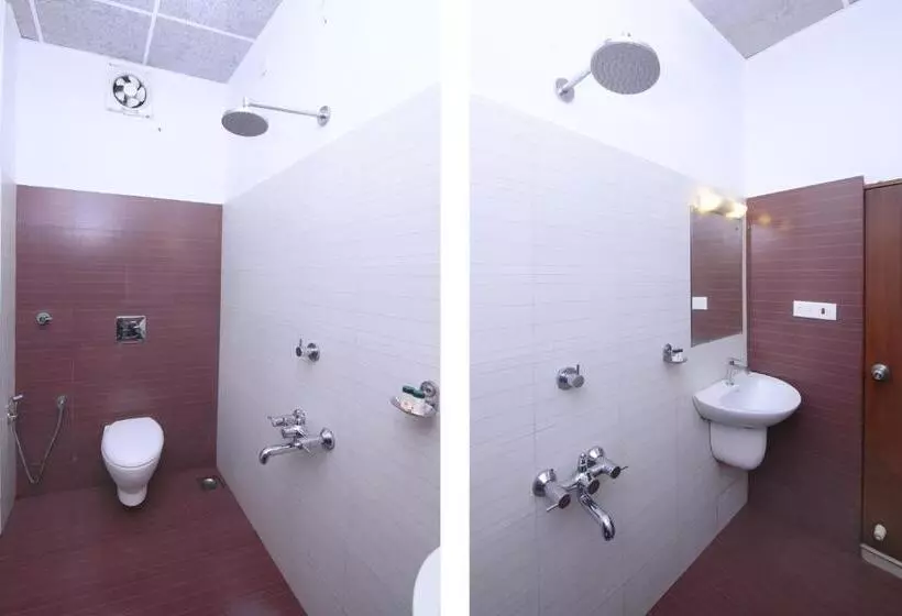 ホテル Pearl View Residency