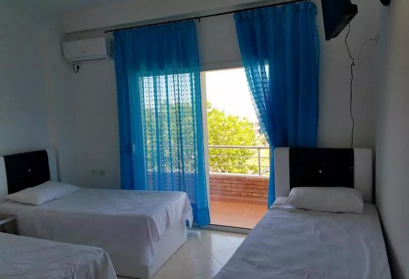 Sunset Hotel Roza