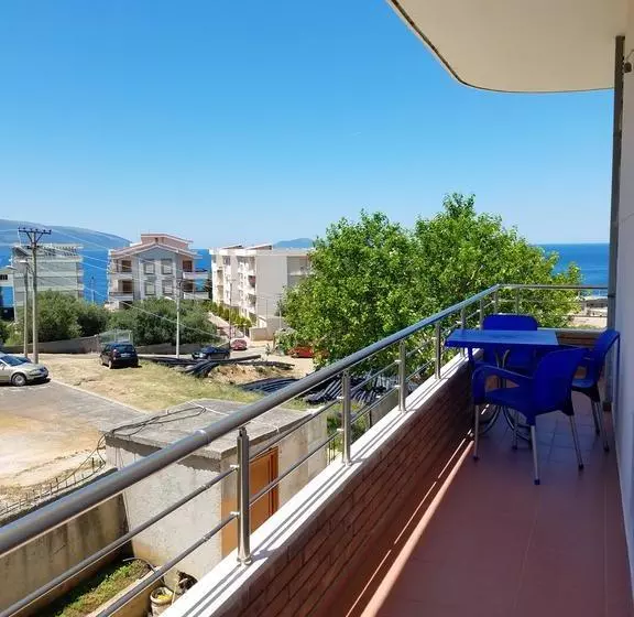 Sunset Hotel Roza