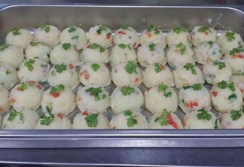 هتل Taw Win Yadanar