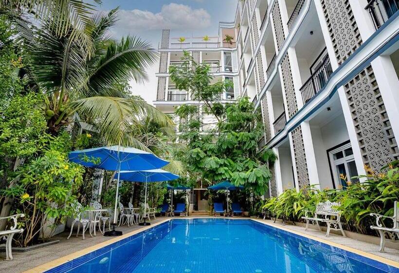 فندق صغير Kampot View Boutique