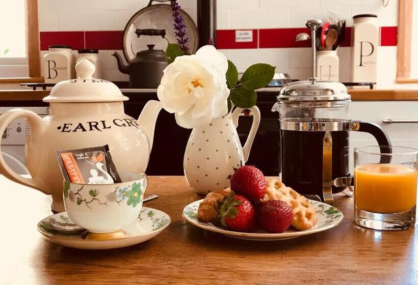 민박 Tresillian House