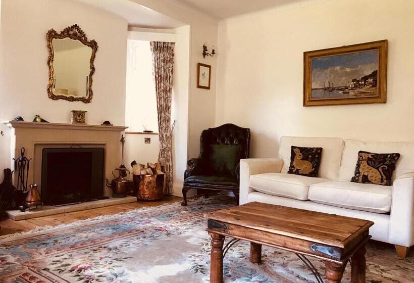 민박 Tresillian House