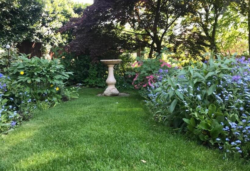 민박 Tresillian House