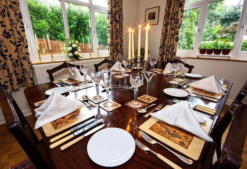 민박 Tresillian House