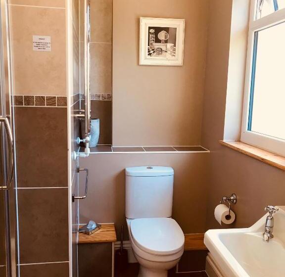 민박 Tresillian House