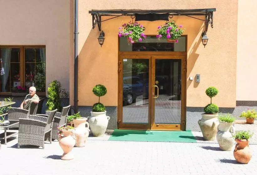 تختخواب و صبحانه Villa Carpe Diem