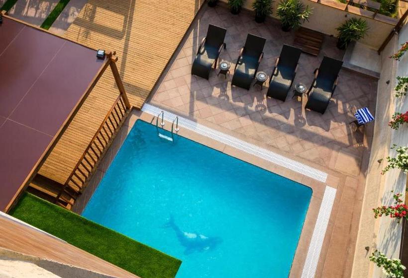 Hotelli Amani Vagator