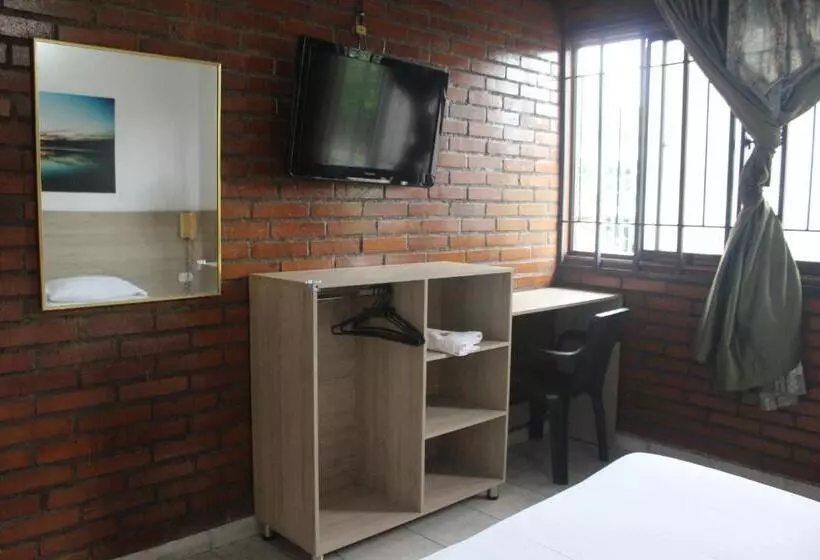 Hotelli Elimar