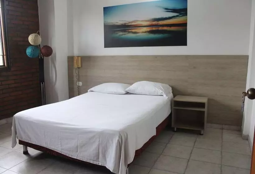 Hotelli Elimar