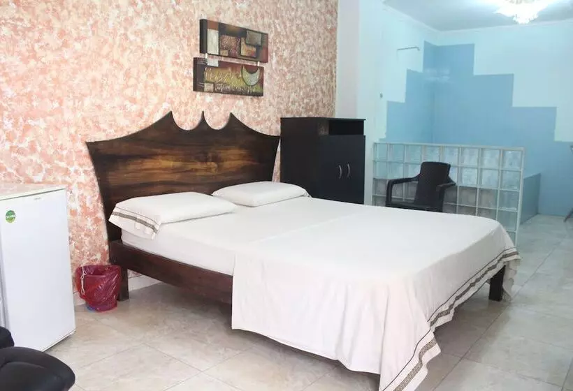 Hotelli Elimar