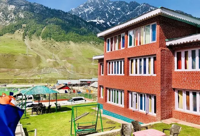 Hotel Glacier Heights