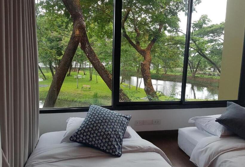 בית מלון כפרי Green@buriram