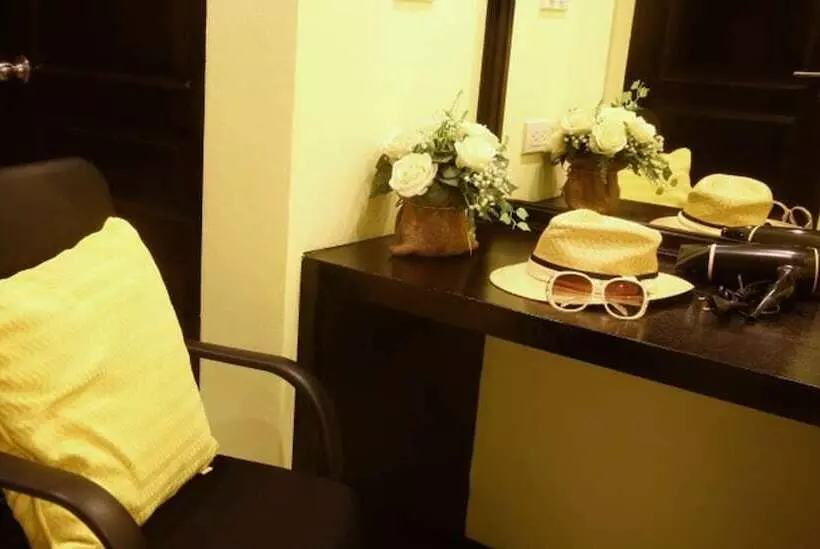 هتل Phuket Chinoinn Shaplus Certified