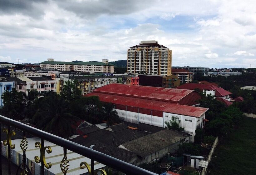 هتل Phuket Chinoinn Shaplus Certified