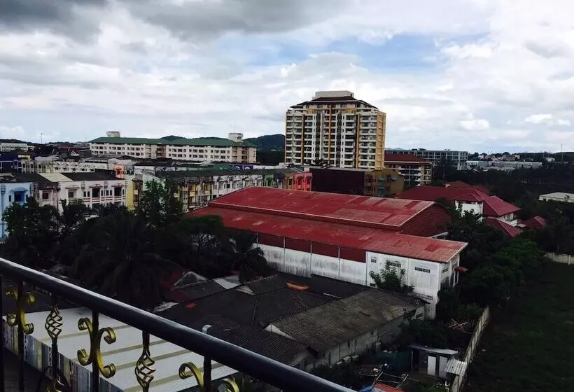 هتل Phuket Chinoinn Shaplus Certified