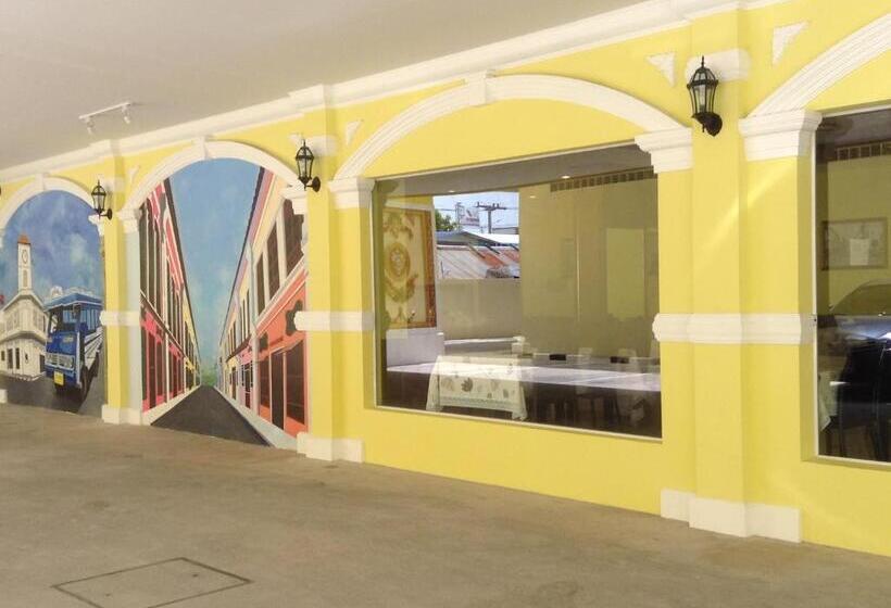 هتل Phuket Chinoinn Shaplus Certified