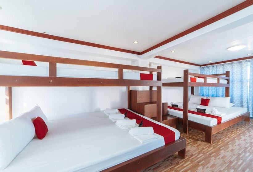 فندق Reddoorz Premium Near Museo De Baler