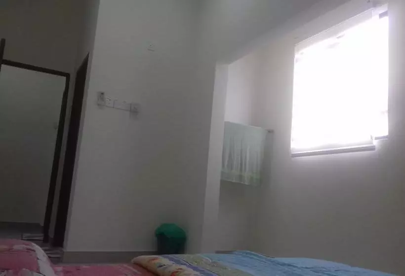 Motelli Sitiyam Homestay Seri Kembangan