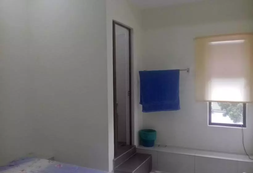 Motelli Sitiyam Homestay Seri Kembangan