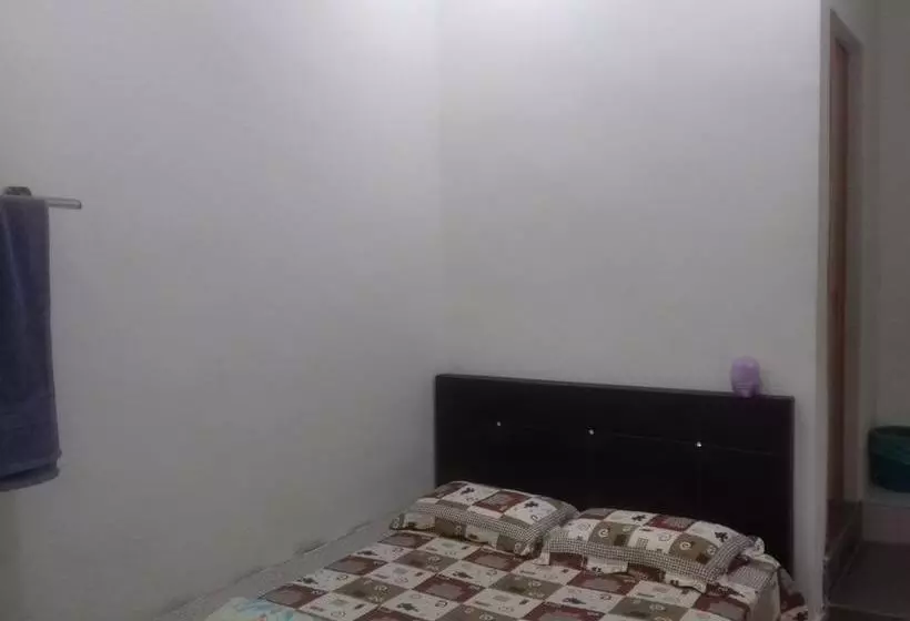 Motelli Sitiyam Homestay Seri Kembangan