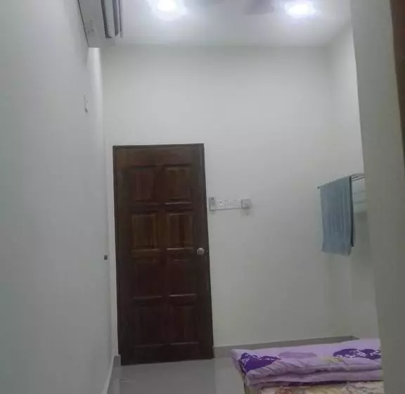 Motelli Sitiyam Homestay Seri Kembangan