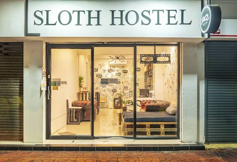Sloth Hostel Khaosan
