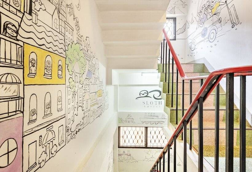Sloth Hostel Khaosan