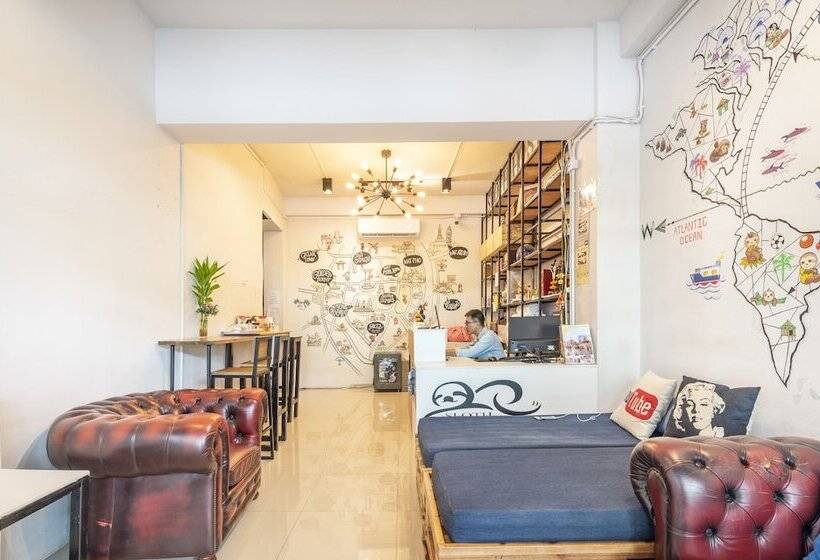 Sloth Hostel Khaosan