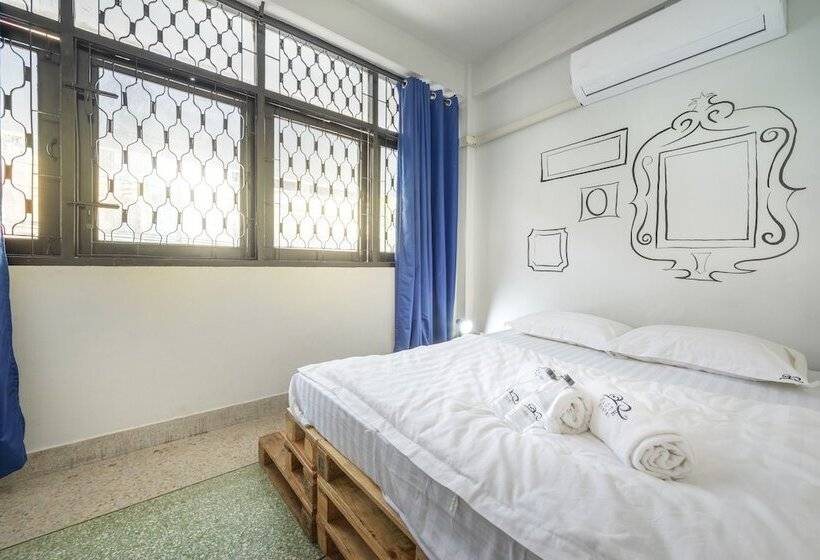 Sloth Hostel Khaosan