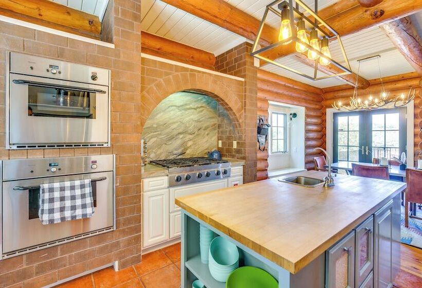 Alpine Log Cabin On 27 Acres W/ Hiking Trails!