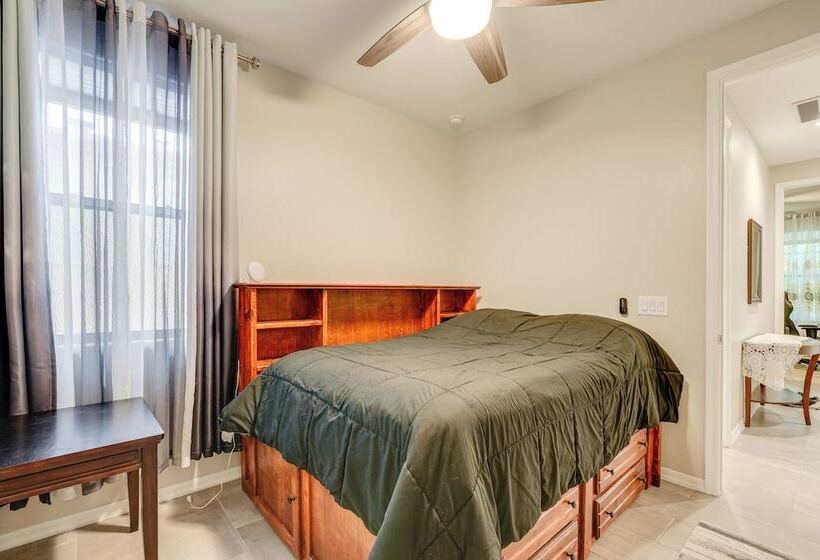 Central Casa Grande Home In Quiet Neighborhood