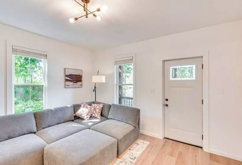 Charming South Bend Home Near Notre Dame!