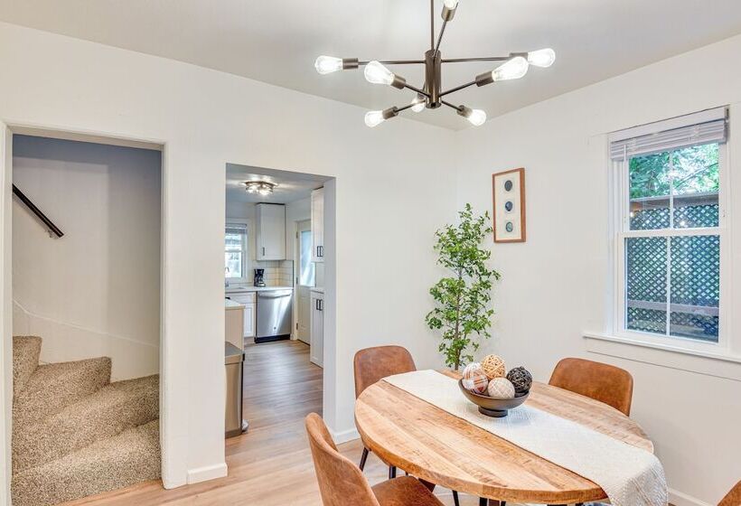 Charming South Bend Home Near Notre Dame!