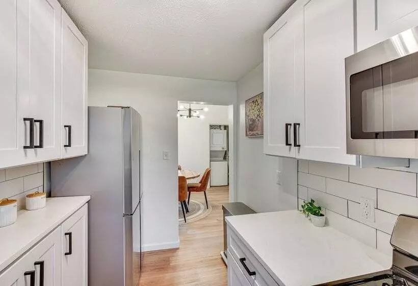 Charming South Bend Home Near Notre Dame!