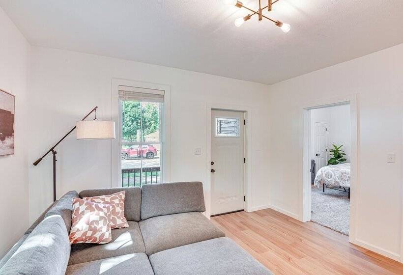 Charming South Bend Home Near Notre Dame!