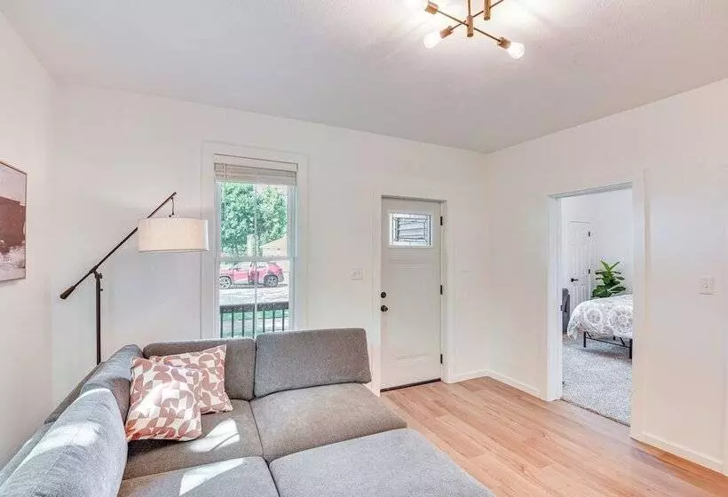 Charming South Bend Home Near Notre Dame!