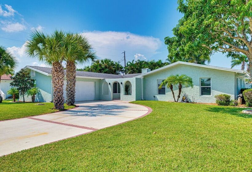 Cocoa Beach Home W/ Private Pool ~ 1/2 Mi To Beach