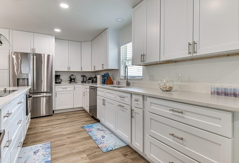 Cocoa Beach Home W/ Private Pool ~ 1/2 Mi To Beach