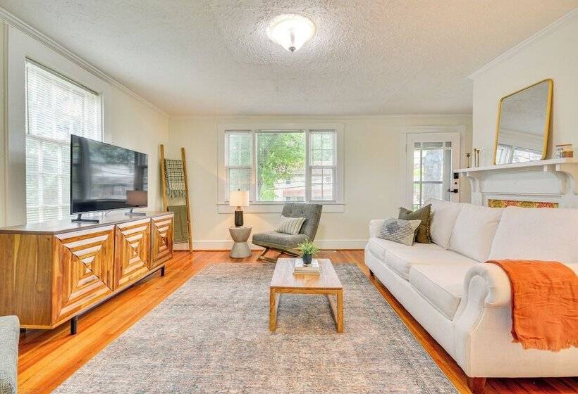 Danville Home W/ Patio < 1/2 Mi To Caesars Casino!